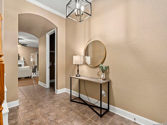 5th image of 23919 WATERHOLE LN