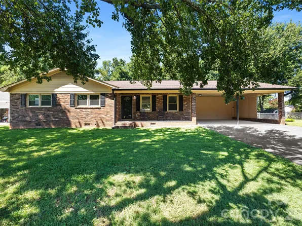 168 Mooreland Rd, Mooresville, NC 28117