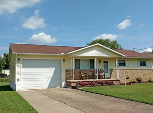 408 6th St, Belpre, OH 45714