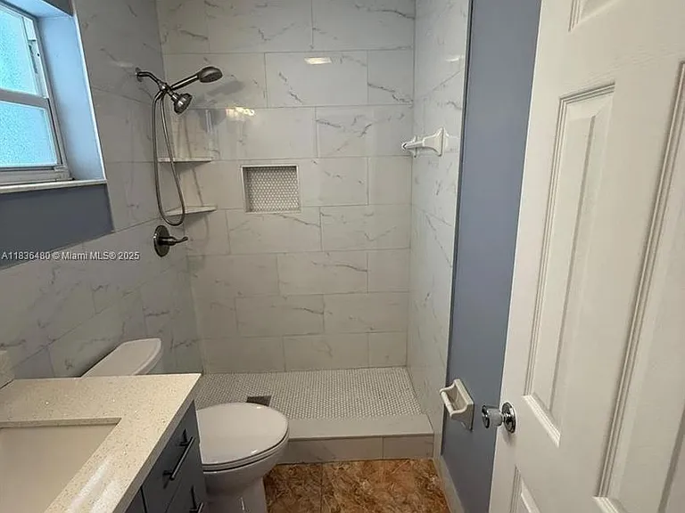 4281 NW 35th Ter — Photo 26