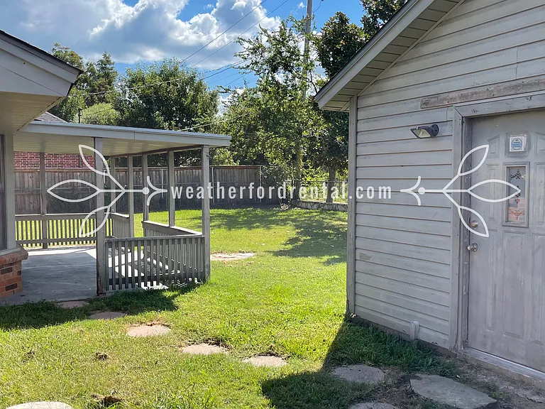 1217 Dirkson St — Photo 4