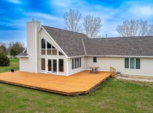 1364 Prairie View Rd, Eagle, NE 68347
