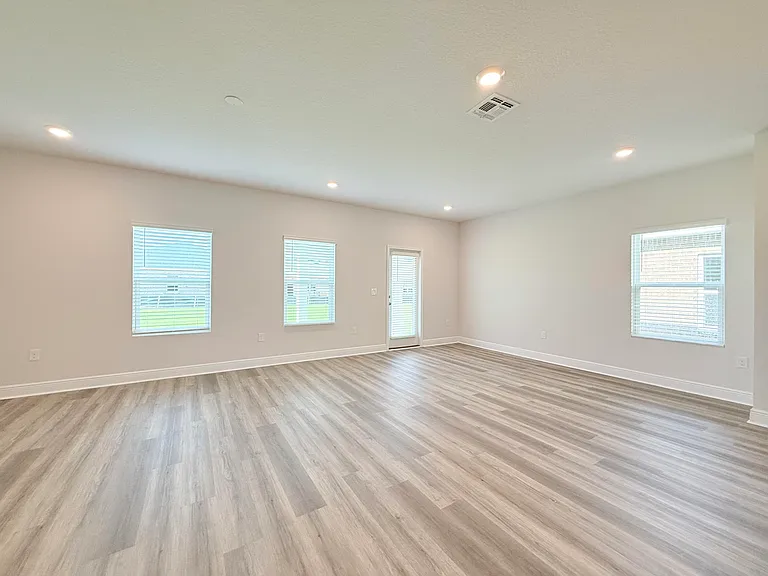 8090 Fox Hunt Dr — Photo 11