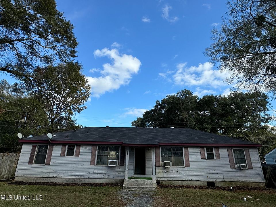1st image of 2709-2711 Miller Ave