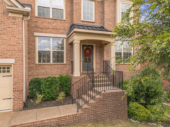 2nd image of 109 Hartley Ct