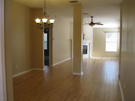 2nd image of 12365 Carriann Cove Trl S