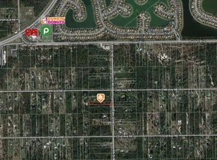 2341 8th St NE, Naples, FL 34120