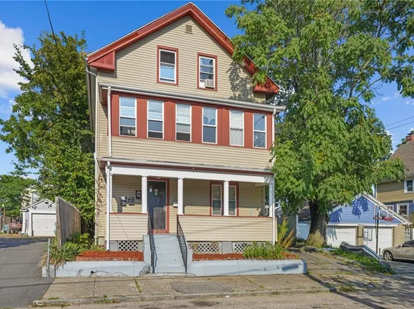 31 Sussex St, Providence, RI 02908