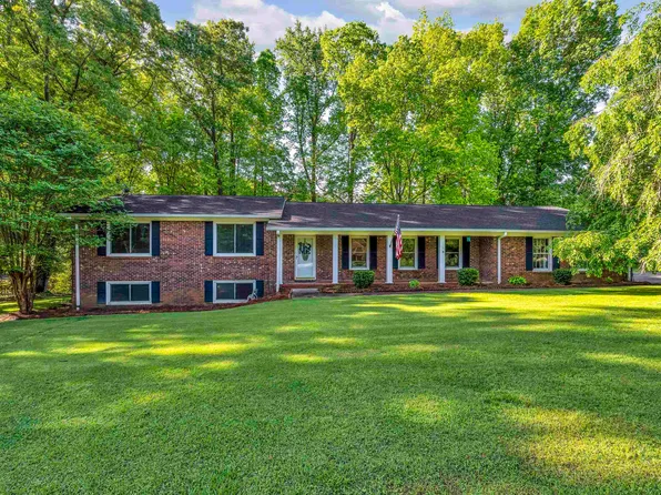 108 Forest Dr, Woodruff, SC 29388