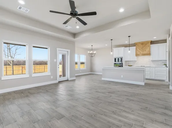 494 Cumberland Trl, Bridgeport, TX 76458