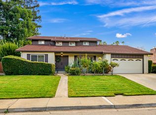 318 Caravelle Dr, Walnut Creek, CA 94598