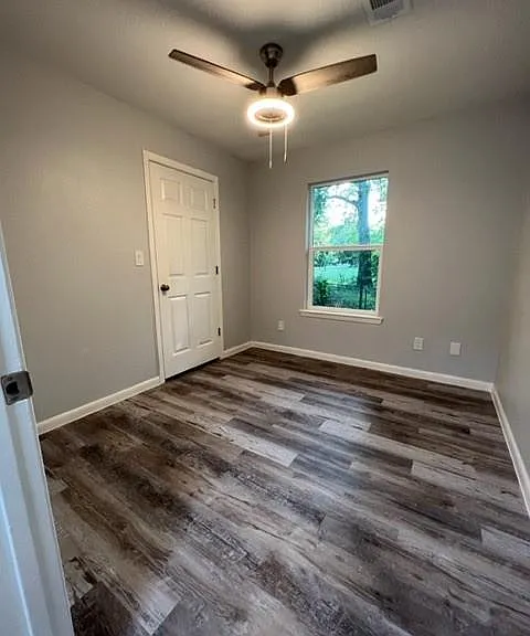 710 Avenue J Pl — Photo 12