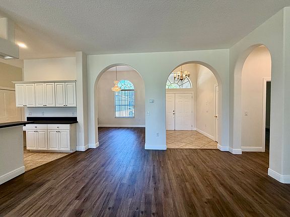 4th image of 3902 W Elrod Ave