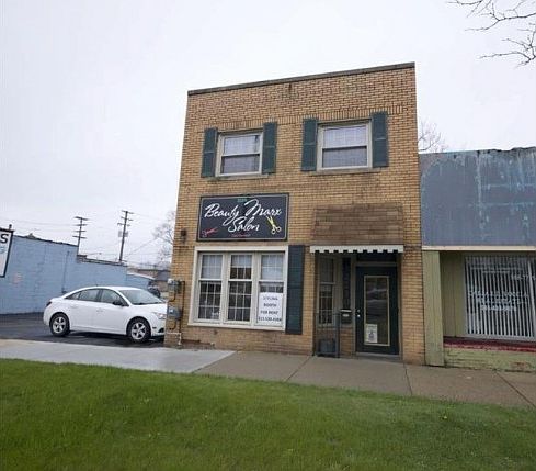 1st image of 22210 Harper Ave