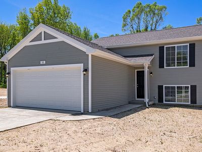 7986 Sierra Dr, Belding, MI, 48809