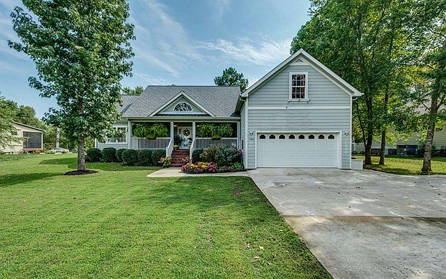 1st image of 4939 Curtis Dr