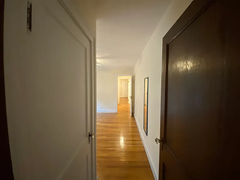 27 Portina Rd #27 — Photo 4