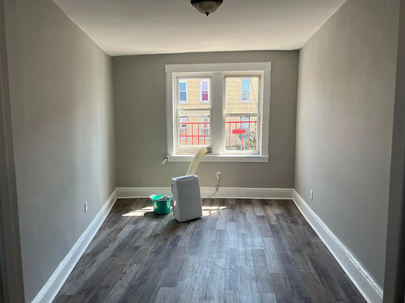 171 Parker Ave — Photo 4