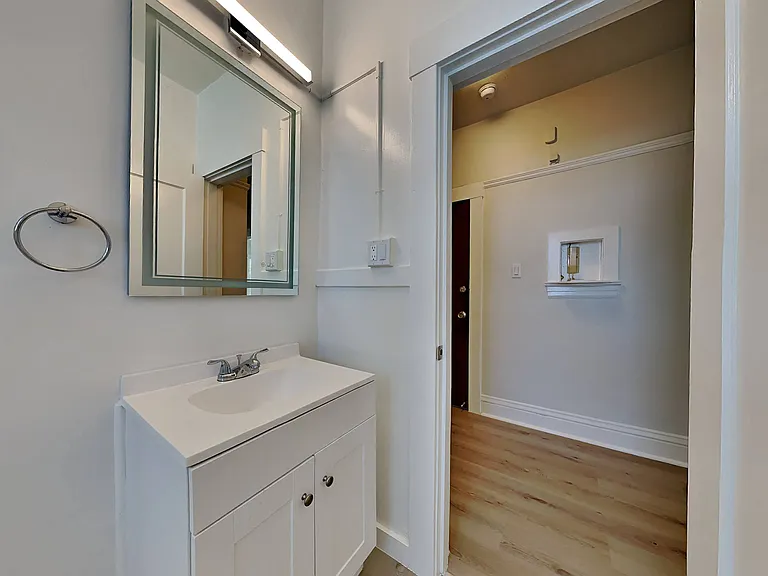 45 Brosnan St — Photo 8