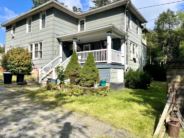 702 Cemetery St, Jersey Shore, PA 17740