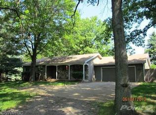 465 W Shawnee Rd, Baroda, MI 49101