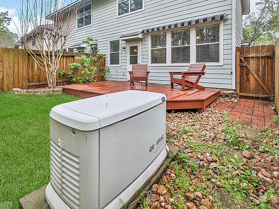 3rd image of 35 Ledgestone Pl