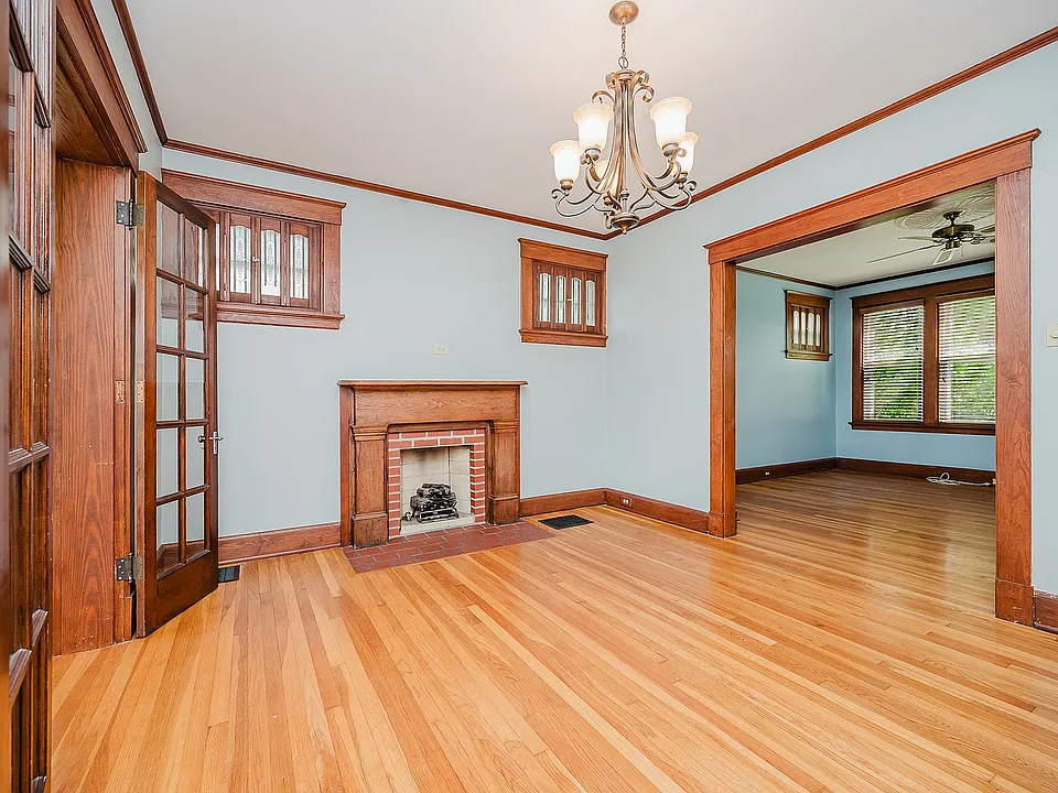 3075 Markbreit Avenue Living Room and Dining Room