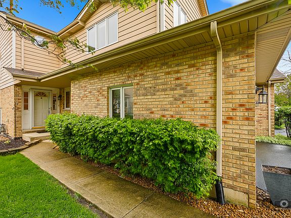 4th image of 8111 Brushwood Ln
