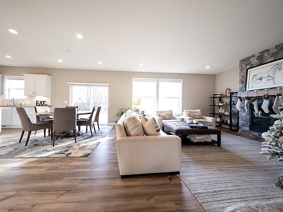 Dining Room/Living Room