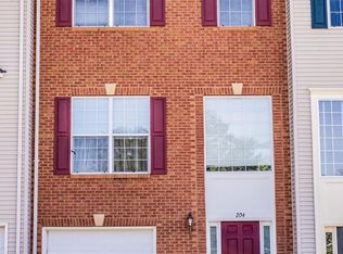 204 Blossom Ln, Stafford, VA 22554