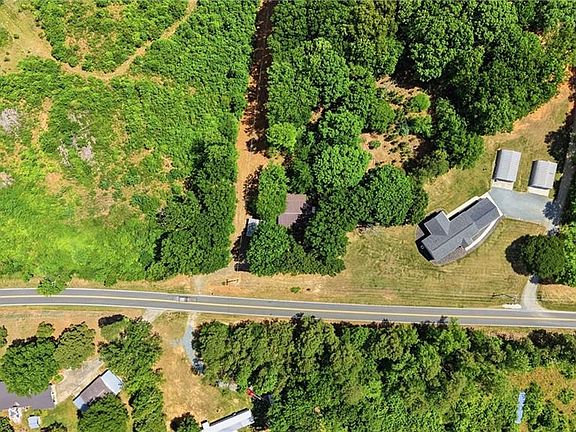 2nd image of 2974 Cid Rd