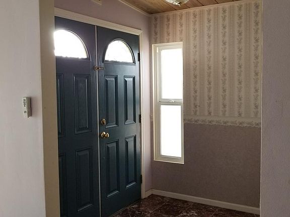 Double door entry and foyer