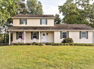 712 N Brook Dr, Hixson, TN 37343