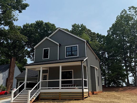2nd image of 1033 Ivy Woods Dr