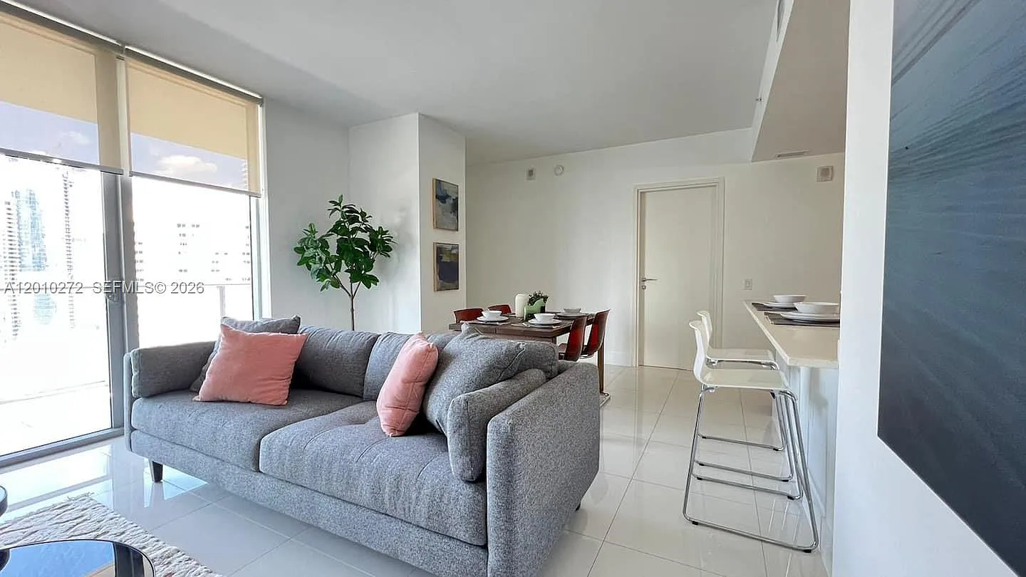 Brickellhouse Condo — Photo 3
