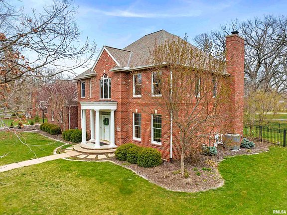 2nd image of 10706 N Grand Oak Ct