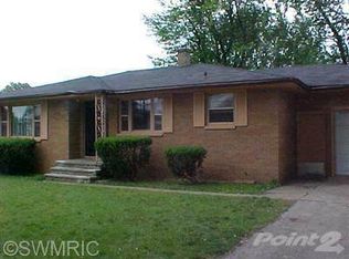 242 E Delaware Ave, Benton Harbor, MI