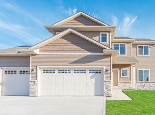 500 SE 17th St, Grimes, IA 50111