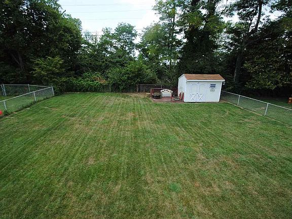 2nd image of 3944 Hunters Green Dr