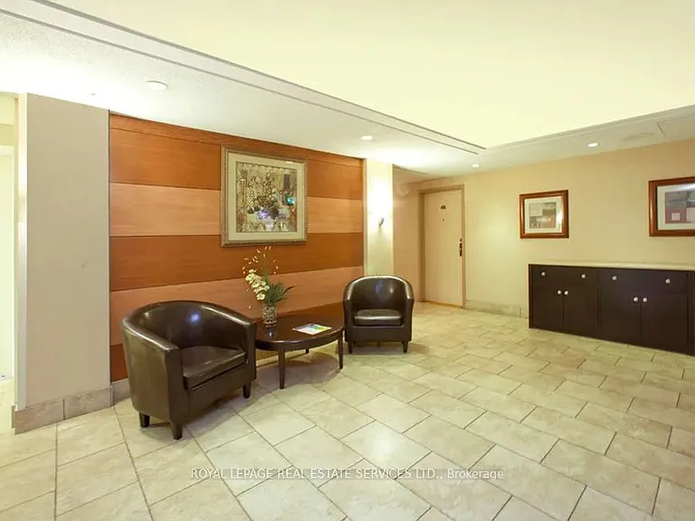 1 Cedarwoods Cres #511 — Photo 3
