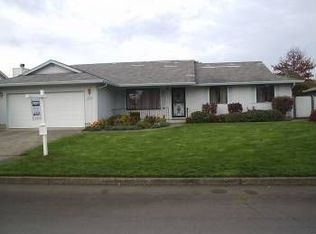 15506 SE Sun Park Dr, Vancouver, WA 98683