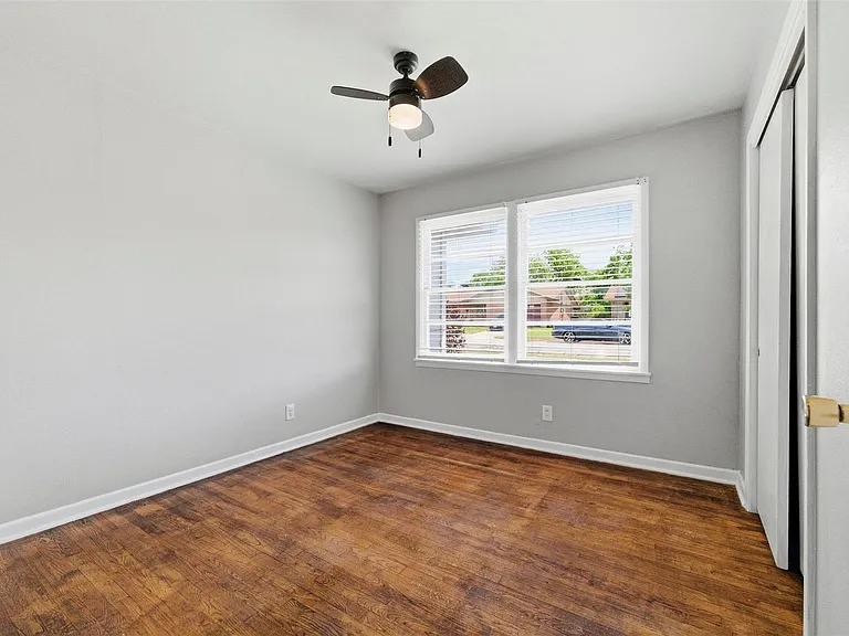 1308 Rose Ave — Photo 12