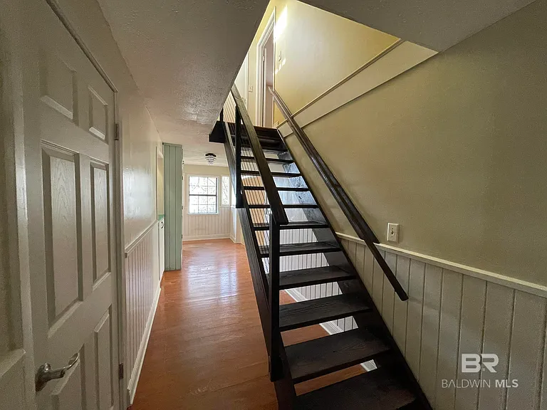 6621 Purvis Rd — Photo 35