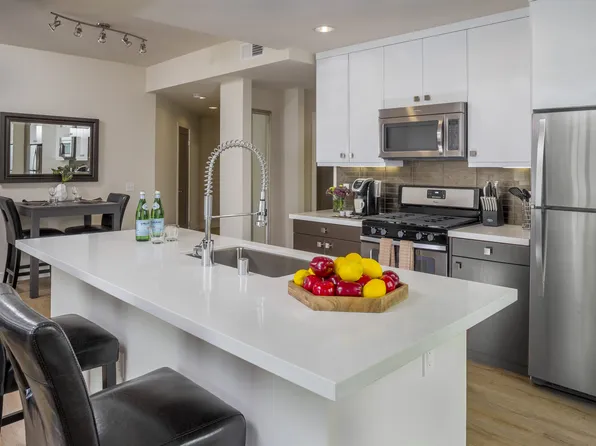 mResidences Olympic & Olive