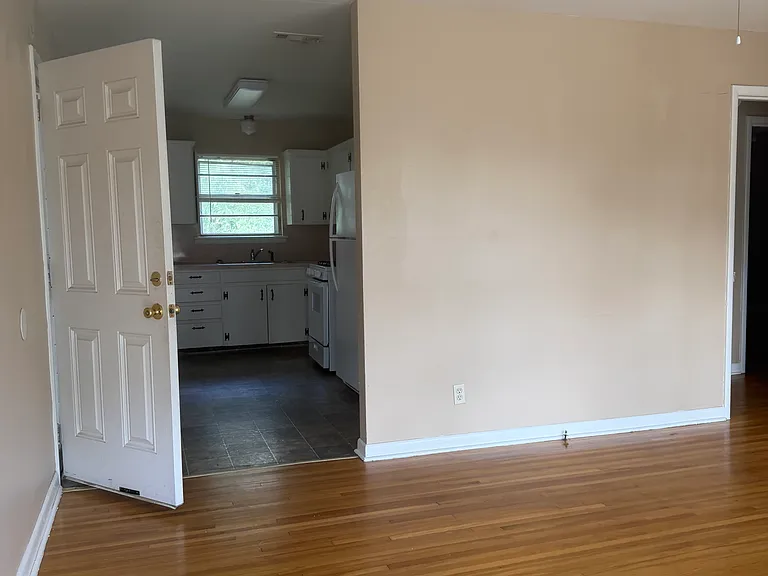 613 Ellen Dr — Photo 10