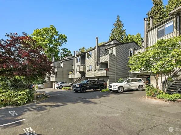 7014 116th Avenue NE #D, Kirkland, WA 98033