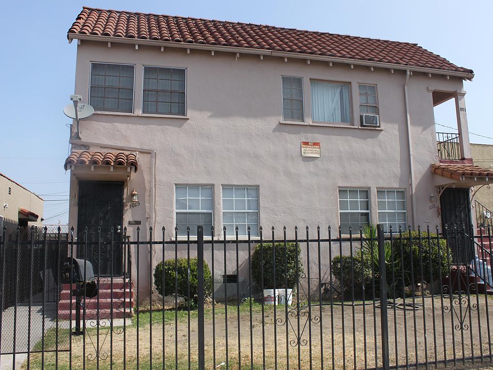 1st image of 1015 W 65th St