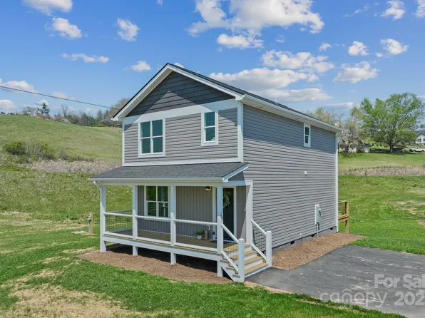 208 Sycamore Farm Rd, Leicester, NC 28748