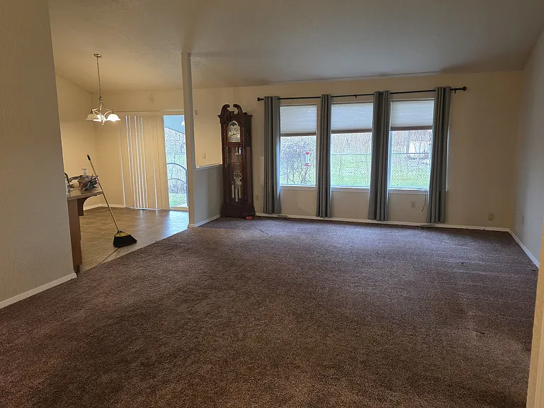 208 Sunset Ln — Photo 11