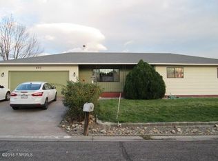 403 Westridge Dr, Grandview, WA